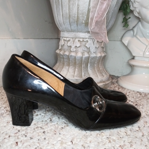 Vintage Miss Wonderful 1960-70's Black Patent Heeled  Loafer Style Pumps - Picture 16 of 16